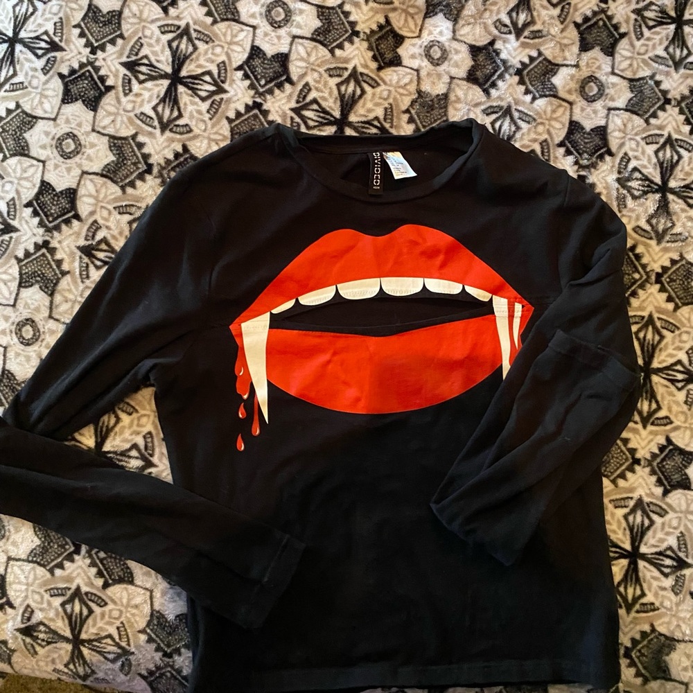 Long sleeve shirt, open front